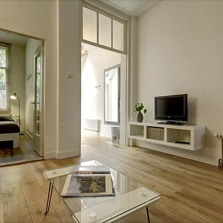 The Crown Apartment